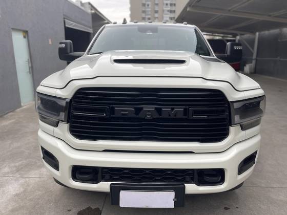RAM 3500 6.7 I6 TURBO DIESEL LARAMIE NIGHT EDITION CD 4X4  AUTOMÁTICO